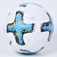 Futbalová lopta s umelej kože s krížovým vzorom 23 cm - f/u/futbalova-lopta-s-umelej-koze-s-krizovym-vzorom-23-cm.jpg