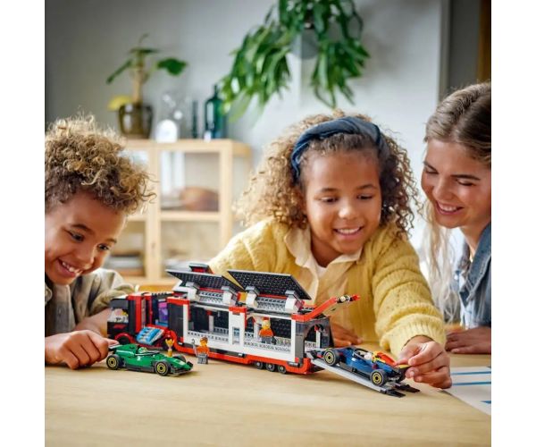 LEGO® City: F1®-ový kamión, RB20 a AMR24 F1®-ové autá (60445)