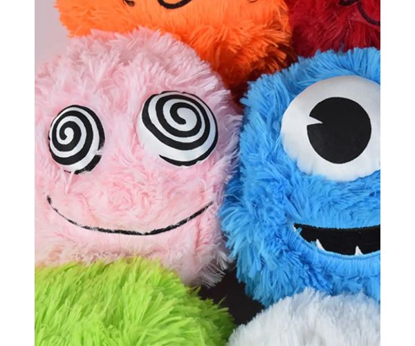Fuzzy Monsters chlpatá plyšová lopta vo viacerých variantoch 23cm