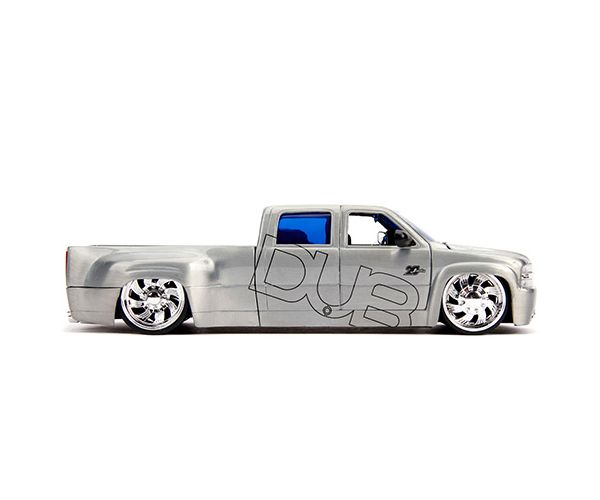 1999 Chevy Silverado Dooley fém autómodell 1/24 - Simba Toys