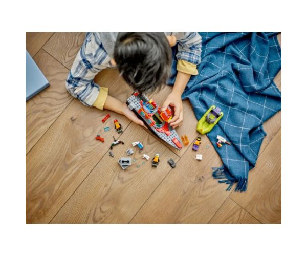 LEGO® City: Požiarna loď (60373)