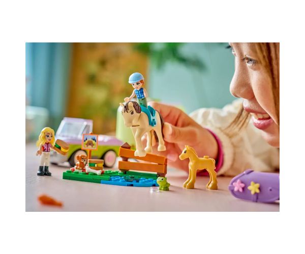 LEGO® Friends: Nákladný príves pre kone a jazdcov (42695)