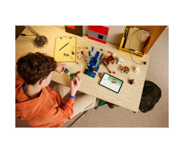 LEGO® Minecraft: Duchovný portál (21597)