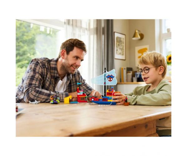 LEGO® Marvel: Loď pirátov pók tímu (11208)