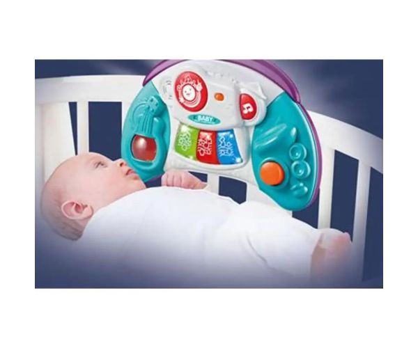 Baby klavír na postieľku