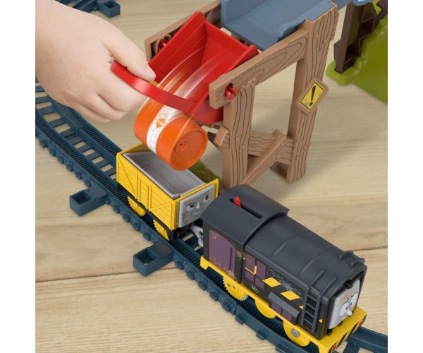 Fisher-Price: Thomas a priatelia Diesel Lift & Load stavebná železničná súprava s motorovým vlakom - Mattel