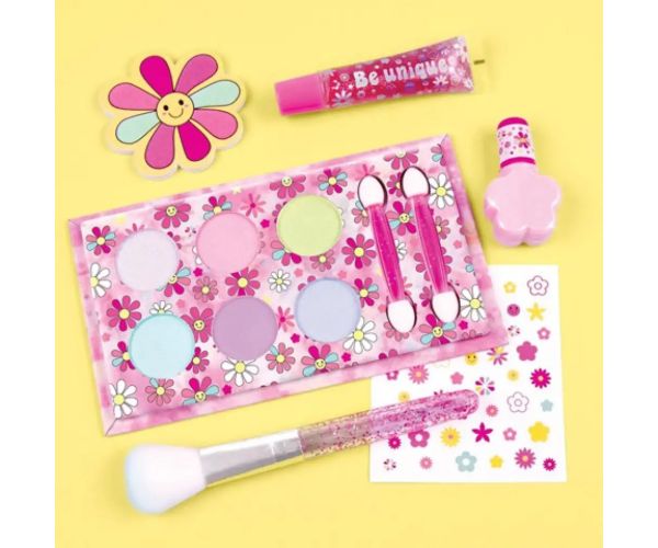 Make it Real: Blooming Beauty kvetinový make-up set