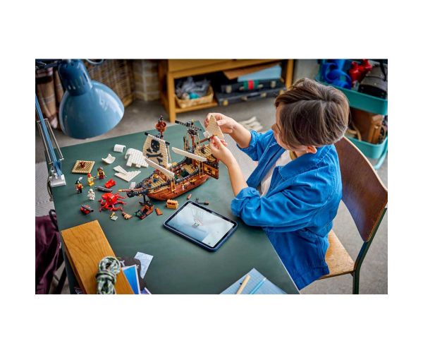 LEGO® Creator: Ikonická pirátska loď (31387)