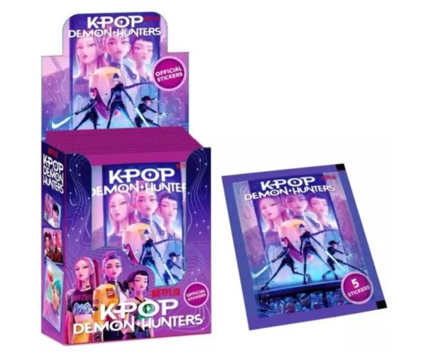 K-Pop démonobranitelia zberateľské nálepky v prekvapivom balení - 1 balenie 5 ks nálepiek