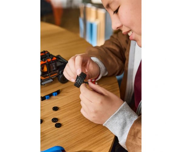 LEGO® Speed Champions: Jaguar Project 7 a Land Rover Defender (77264)