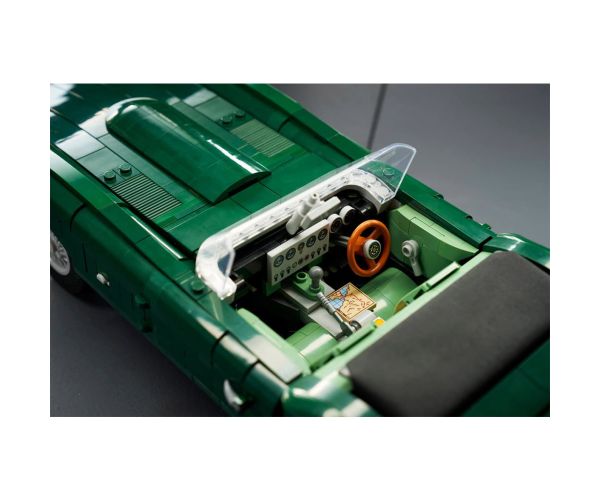 LEGO® Icons: Jaguar E-Type (11381)