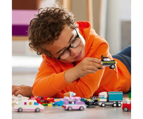 LEGO® Classic: Kreatív vozidlá (11036)