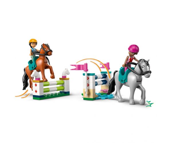 LEGO® Friends: Jazdecký areál a jazdecká škola (42688)