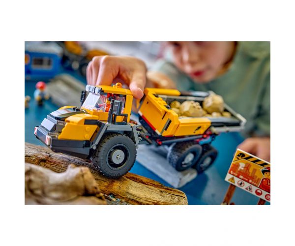 LEGO® City: Bager a sklápač (60494)