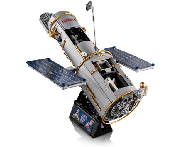 LEGO® Icons: Hubbleov vesmírny teleskop (11383)