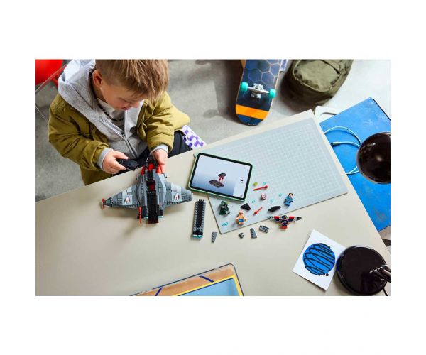 LEGO® Marvel: Avengers: Prebudenie Doctora Dooma Quinjet (76347)