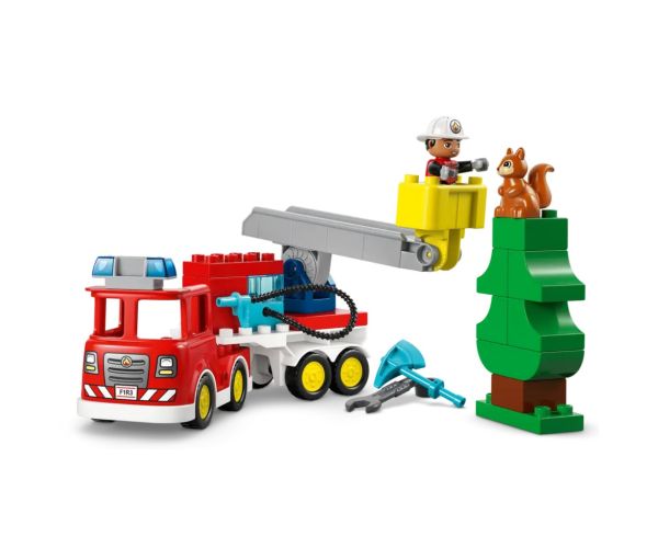 LEGO® DUPLO®: Hasičské auto s hadicou a hasičom (10473)