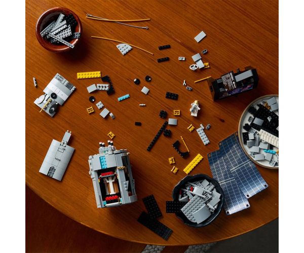 LEGO® Icons: Hubbleov vesmírny teleskop (11383)