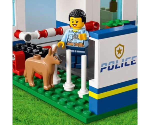 LEGO® City: policajná stanica (60316)