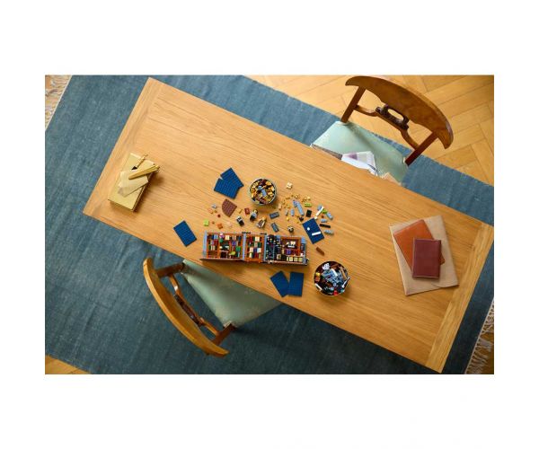 LEGO® Icons: Knižný kútik: Knižnica (11379)