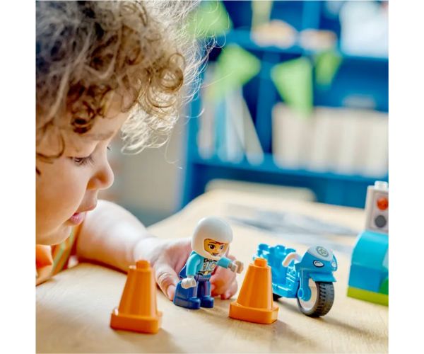 LEGO® DUPLO®: Modrá policajná motorka (10471)