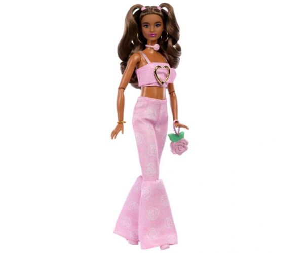 Barbie: Trendi barátnők baba rózsamintás ruhaszettben - Mattel