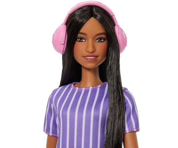 Barbie: Fashionista Barátnők stílusos divatbaba fejhallgatóval lila ruhában – Mattel