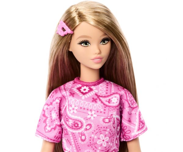 Barbie: Fashionista Barátnők stílusos divatbaba rózsaszín kendőmintás ruhában - Mattel