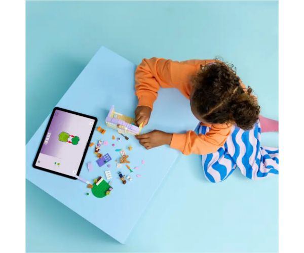 LEGO® Friends: Srdcové jazero zajačik (42679)