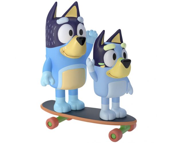 Bluey: Bandit és Bluey gördeszkások játékfigura szett