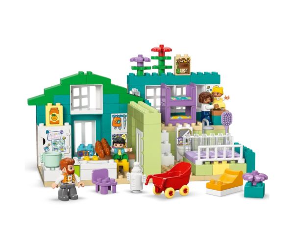 LEGO® DUPLO®: 3 v 1 moderný rodinný dom s figúrkami (10470)