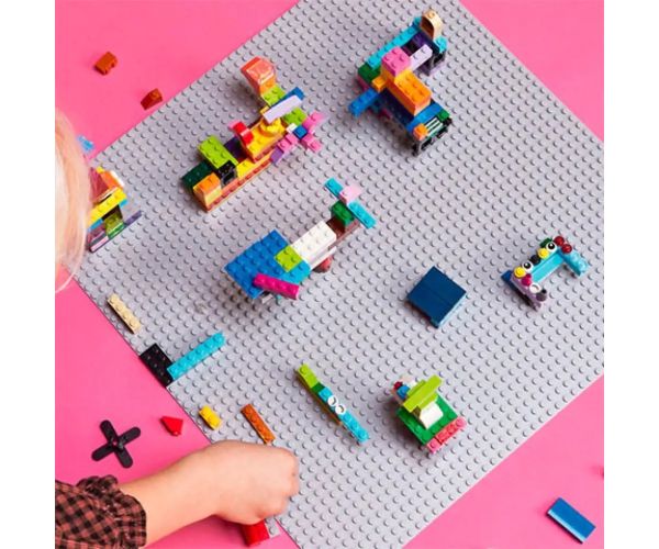 LEGO® Classic: Sivá podložka na stavanie (11024)