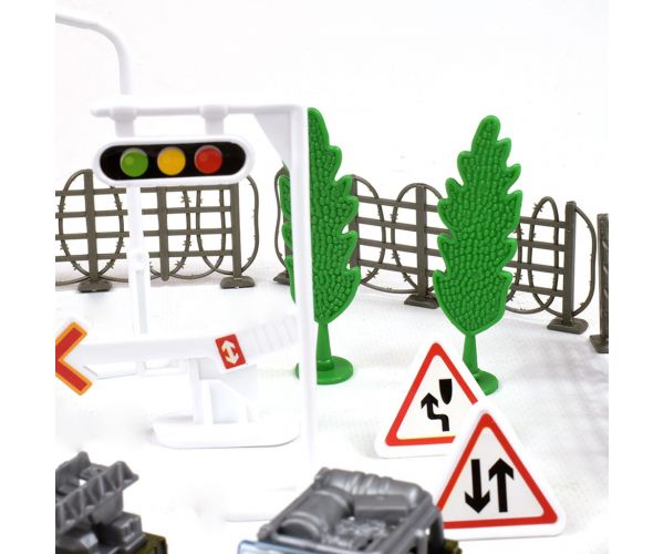 Chariot Die-Cast: Fém katonai járműszett kiegészítőkkel kétféle változatban