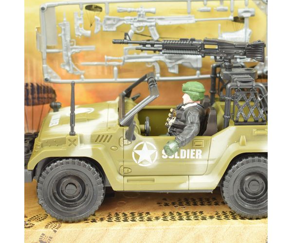 Combat Force 9: Katonai terepjáró katonával és fegyverekkel 22cm