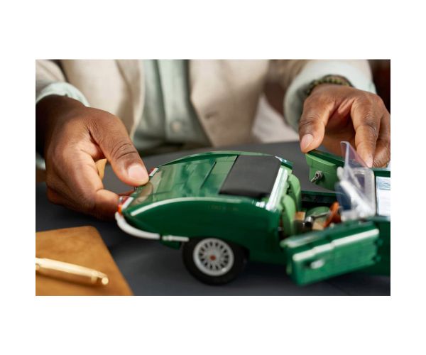 LEGO® Icons: Jaguar E-Type (11381)