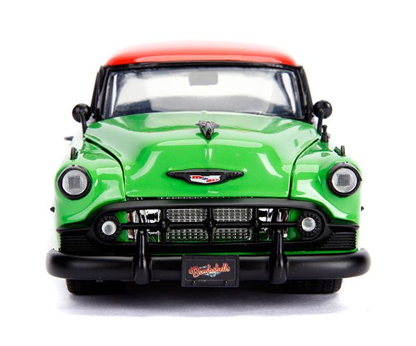 DC Comics: Méregcsók figura és 1953 Chevy Bel Air fém autómodell 1/24 - Simba Toys