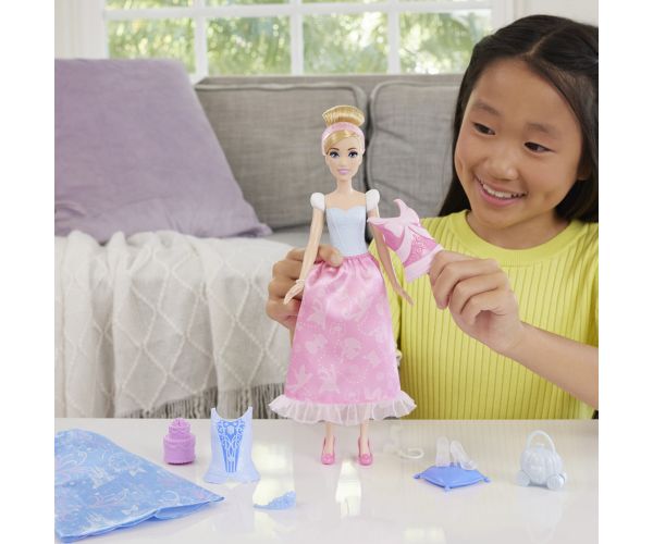 Disney Hercegnők: Mesés játékszett Hamupipőke baba - Mattel