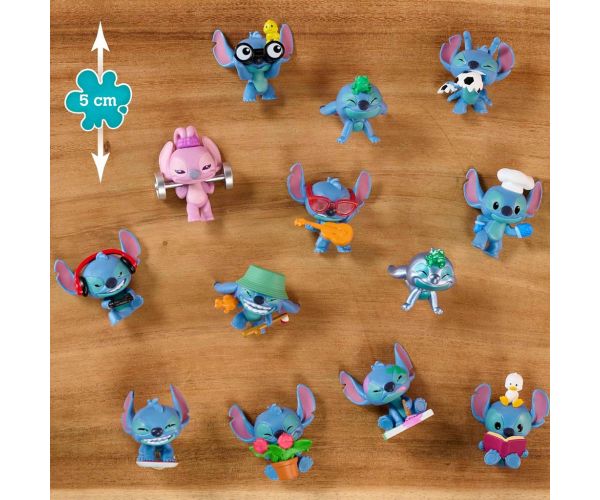 Disney Stitch mini meglepetés figura ananász formájú kapszulában 4. széria 1db