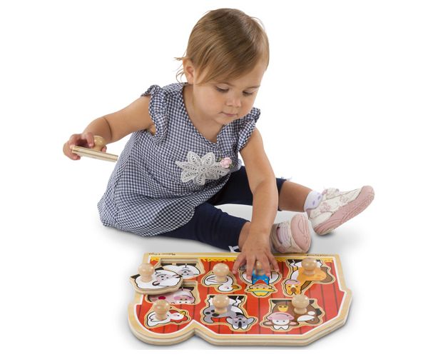 Farm fa forma puzzle fogantyúval - Melissa & Doug