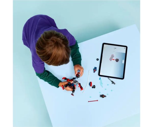 LEGO® Marvel: Miles Morales robot vs. Spider-Man 2099 (76337)