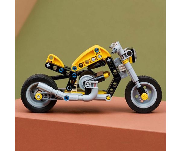LEGO® Technic: Žltý motocykel (42225)