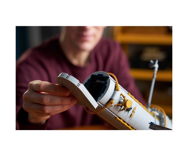 LEGO® Icons: Hubbleov vesmírny teleskop (11383)