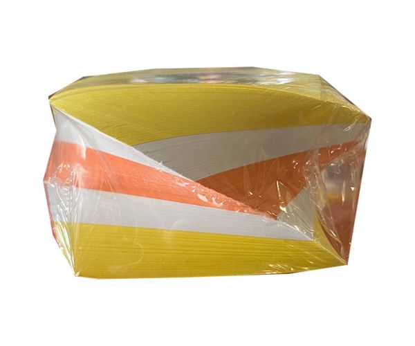 Színes csavart jegyzettömb 8,5x8,5x6cm