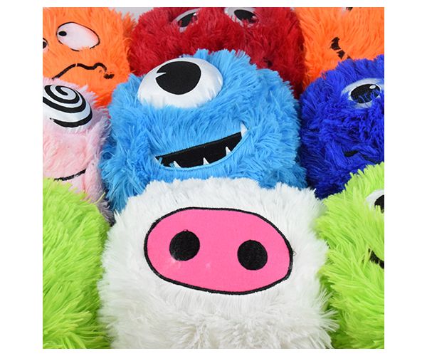 Fuzzy Monsters szőrös plüss labda többféle változatban 23cm