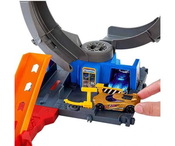 Hot Wheels: Denevérhurok pályafutam - Mattel