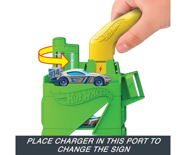 Hot Wheels: City töltőállomás pályaszett 1db kisautóval - Mattel