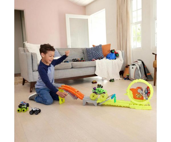 Hot Wheels Monster Trucks: Power Smasher Hajsza pályaszett - Mattel