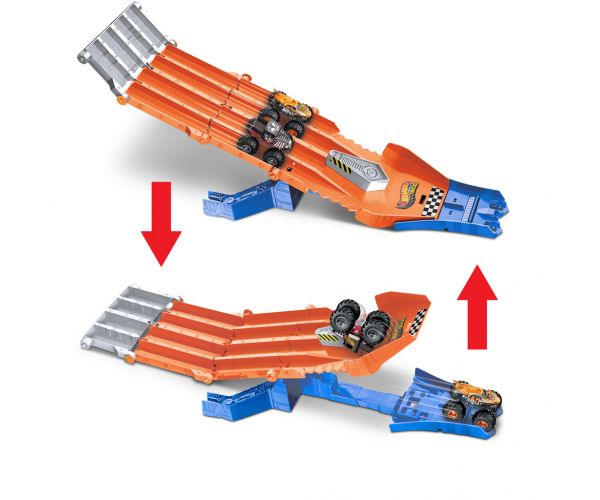 Hot Wheels Monster Trucks: Hajsza pályaszett 2db kisautóval - Mattel