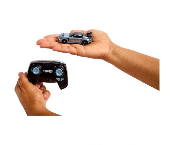 Hot Wheels: Ford Mustang GTD távirányítós kisautó - Mattel