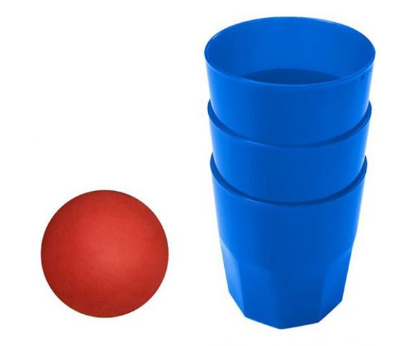 A Fejjel lefelé kihívás játék a szabadban társasjáték